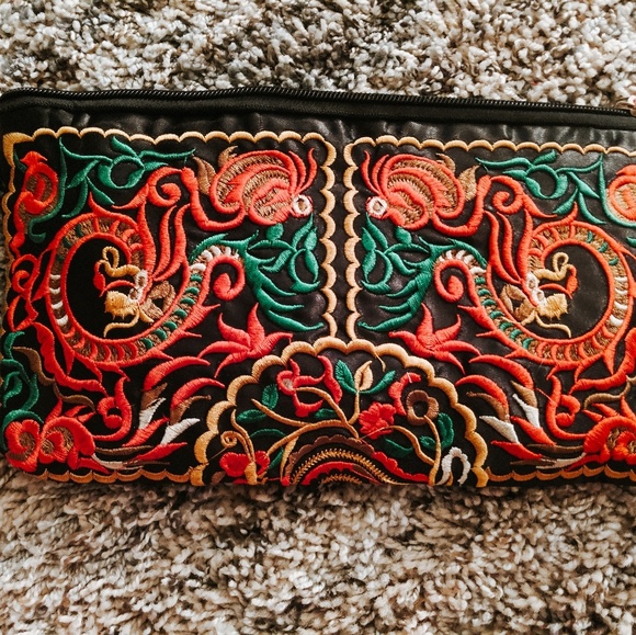 🔹 Embroidered Bohemian Clutch Bag. - Picture 4 of 7